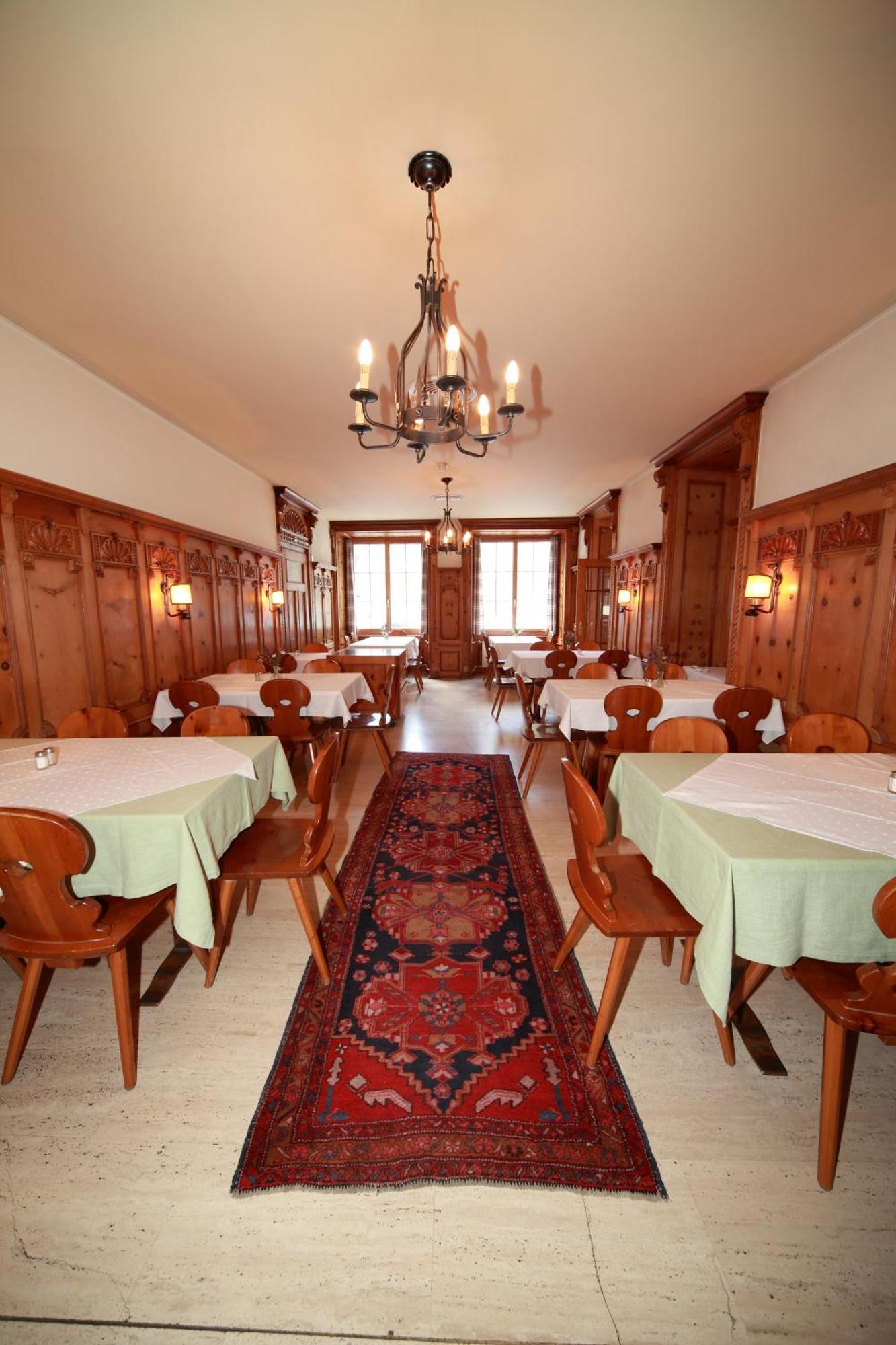 Hotel Albula & Julier Tiefencastel Exterior photo